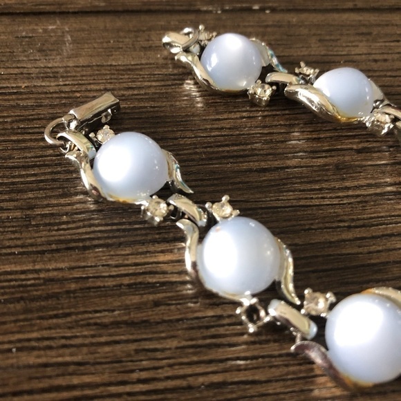 Vintage sliver & white stone linked bracelet - Picture 3 of 5